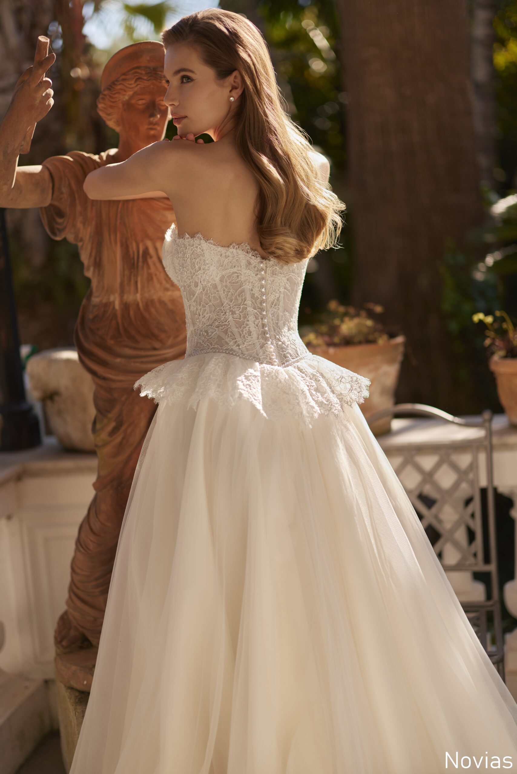62 Novias